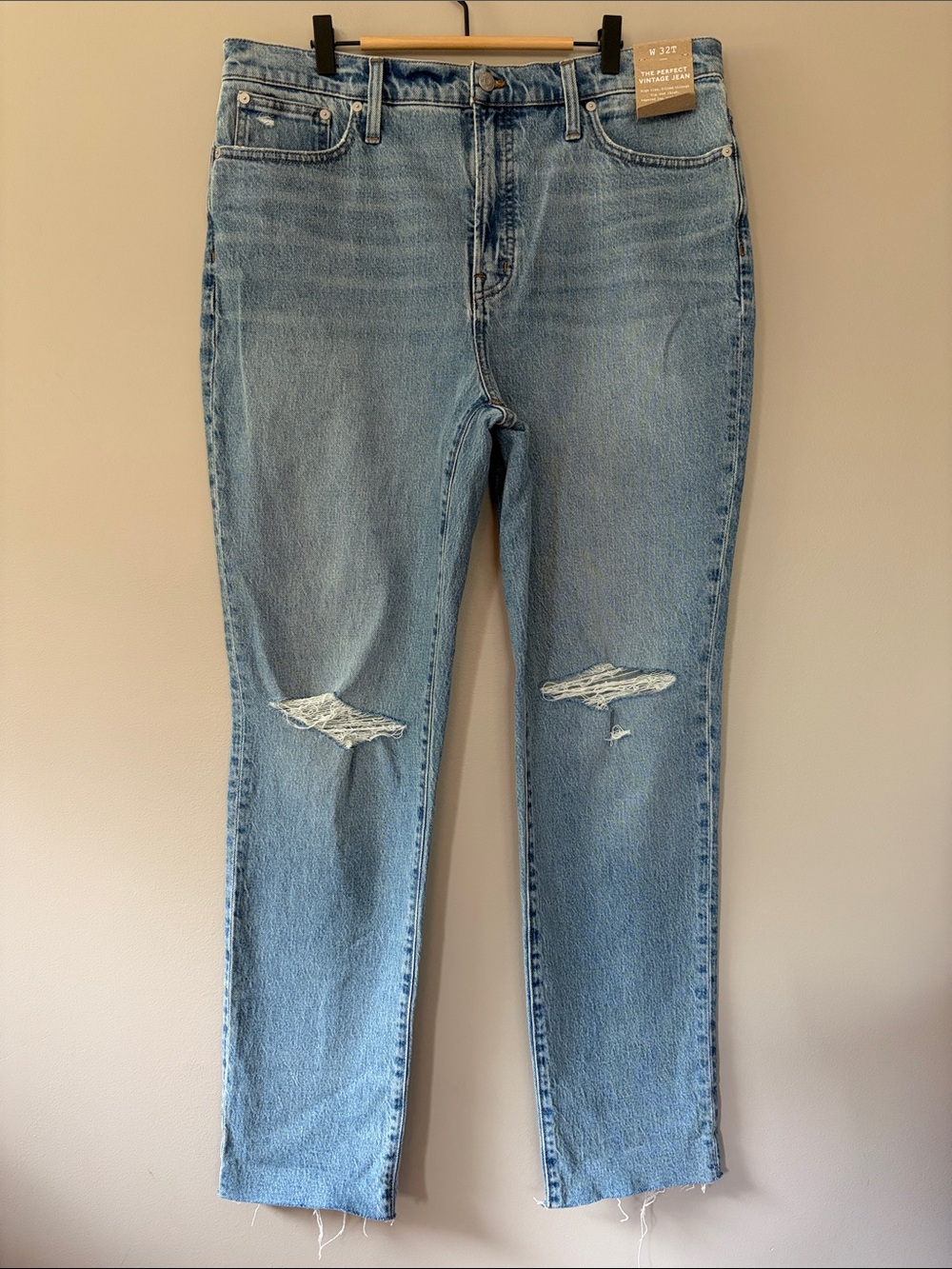 Madewell The Perfect Vintage Jean Size 32T Tall Light Blue Wash Straight Leg NWT